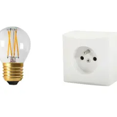 Ampoule LED et prise murale blanche. Idéal pour comprendre comment brancher plusieurs lampes sur une seule arrivée électrique.