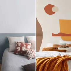 Deux têtes de lit décorées : une avec des cadres et une peinture murale abstraite.